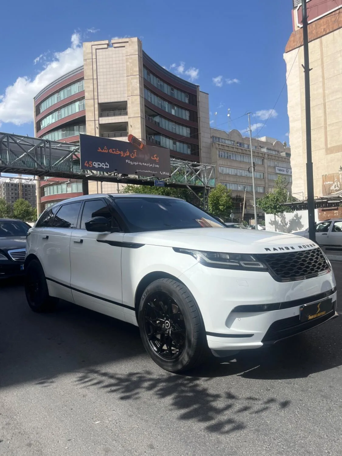 لندرور  رنجرور ولار 3