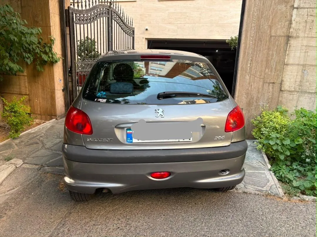 پژو  206