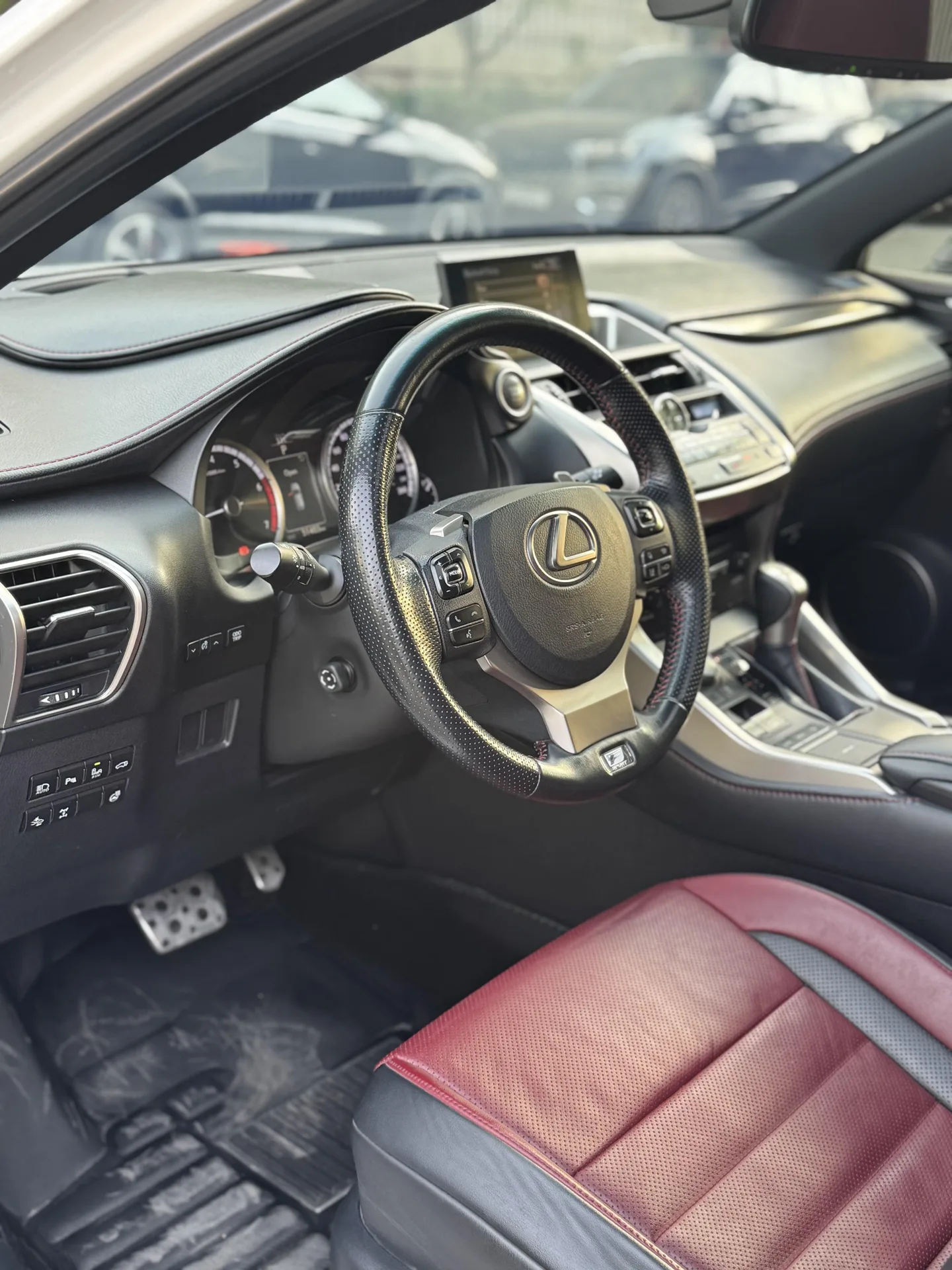 لکسوس  NX 4
