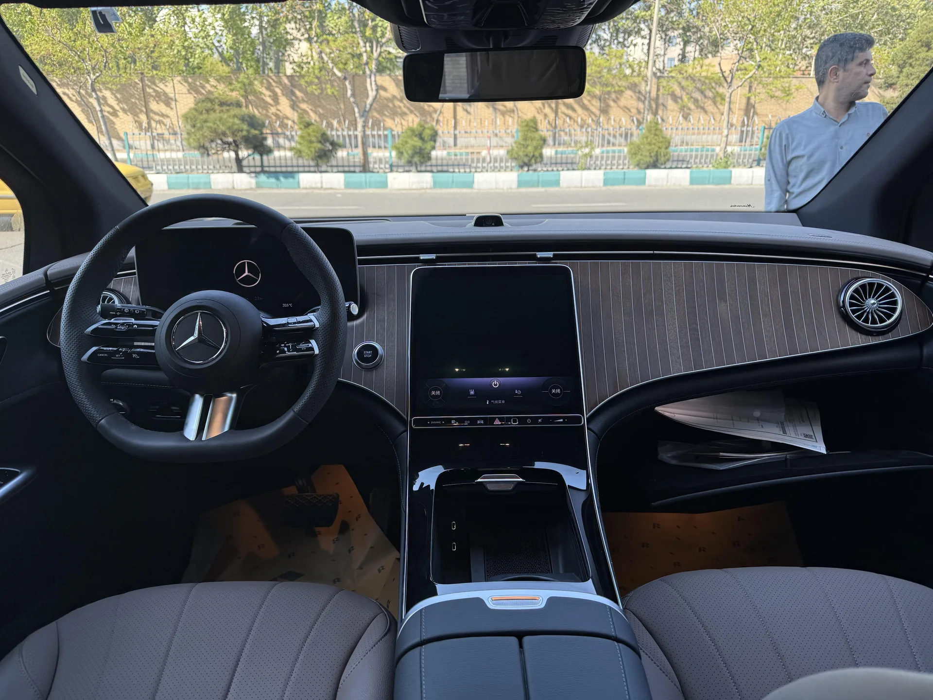 بنز  EQE SUV 8