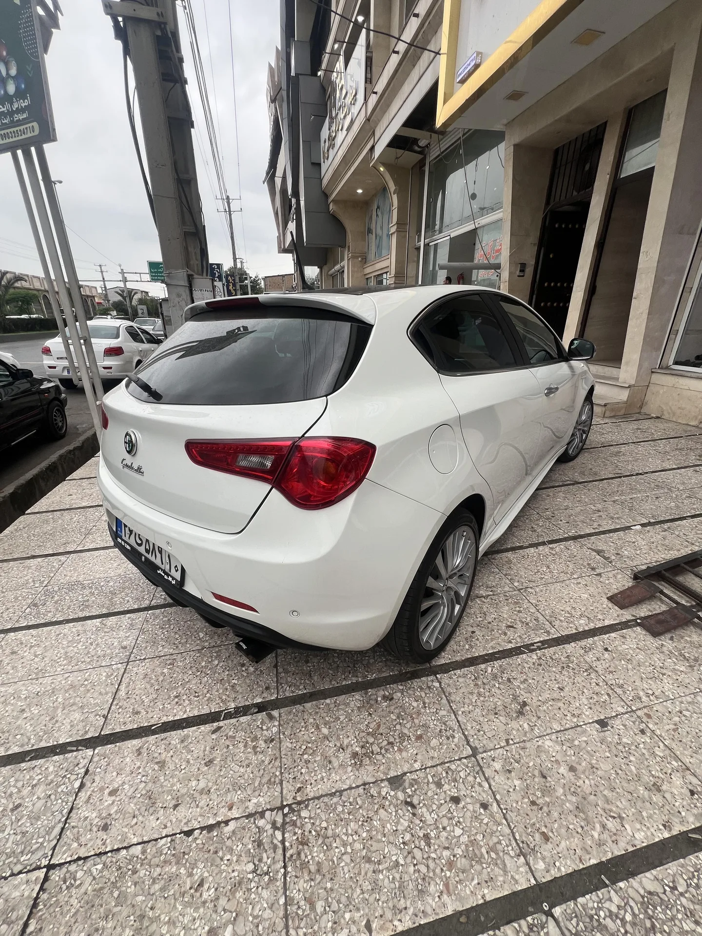آلفارومئو  جولیتا 2
