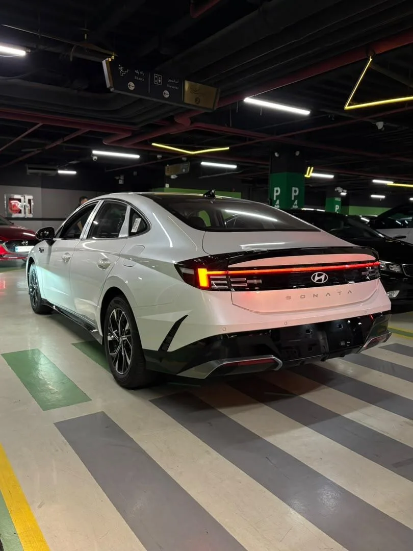 هیوندای  سوناتا 2