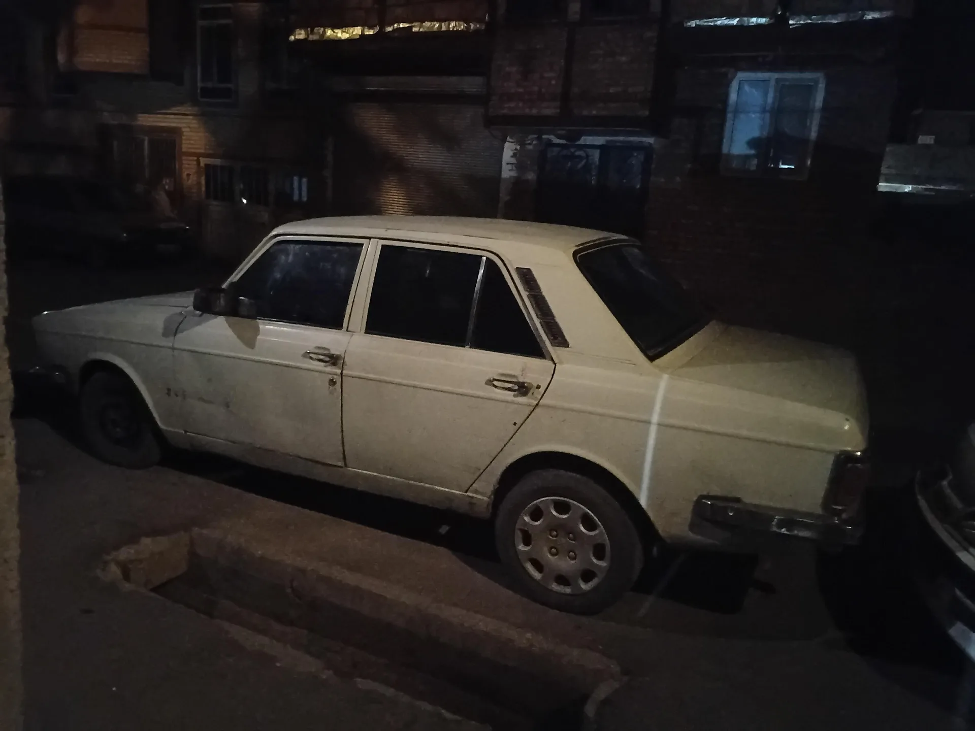 حواله پیکان سدان