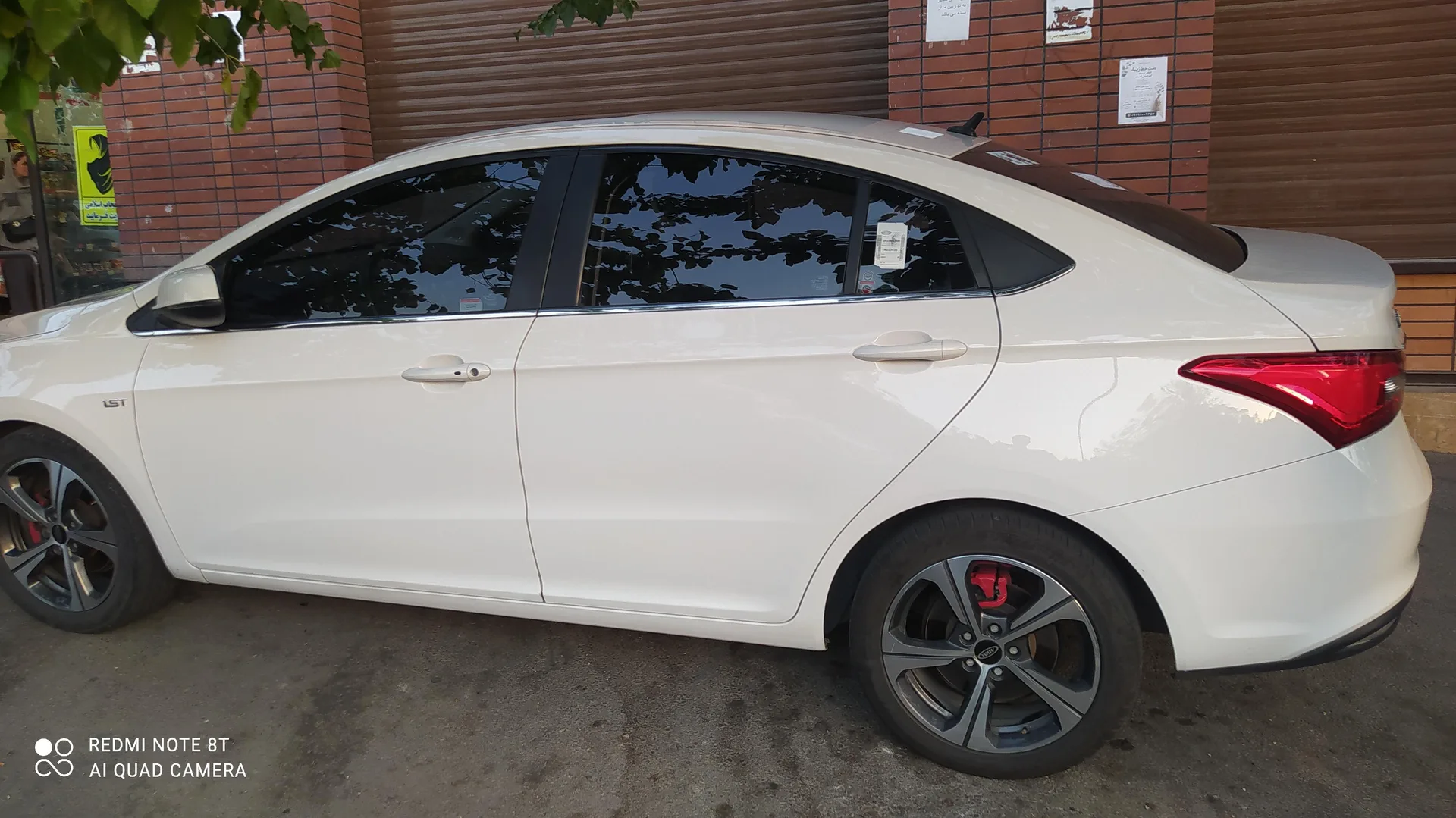ام وی ام آریزو 5ev