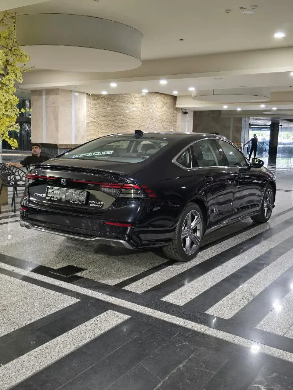 هوندا  آکورد e:PHEV 4