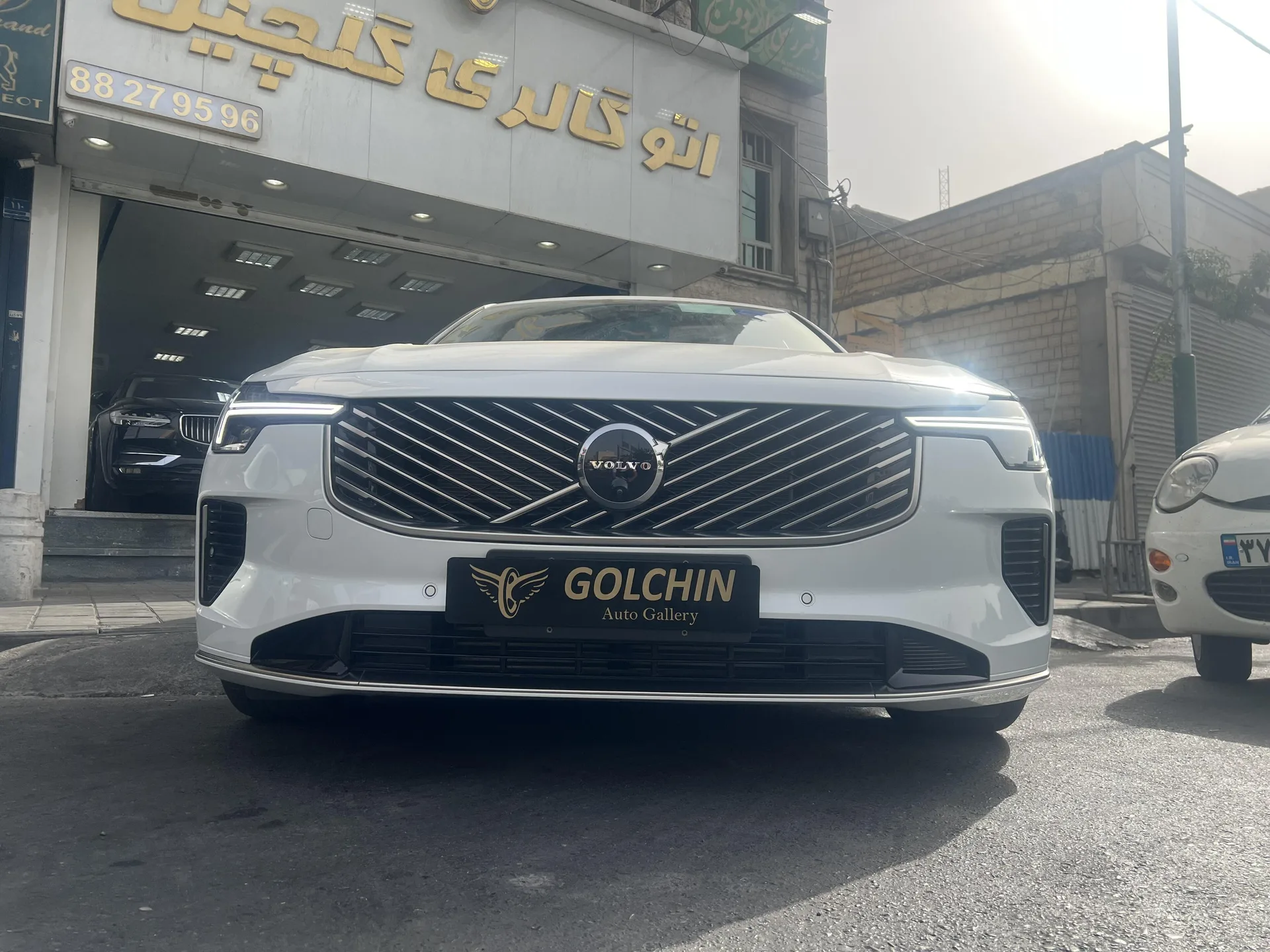 ولوو  S90 8