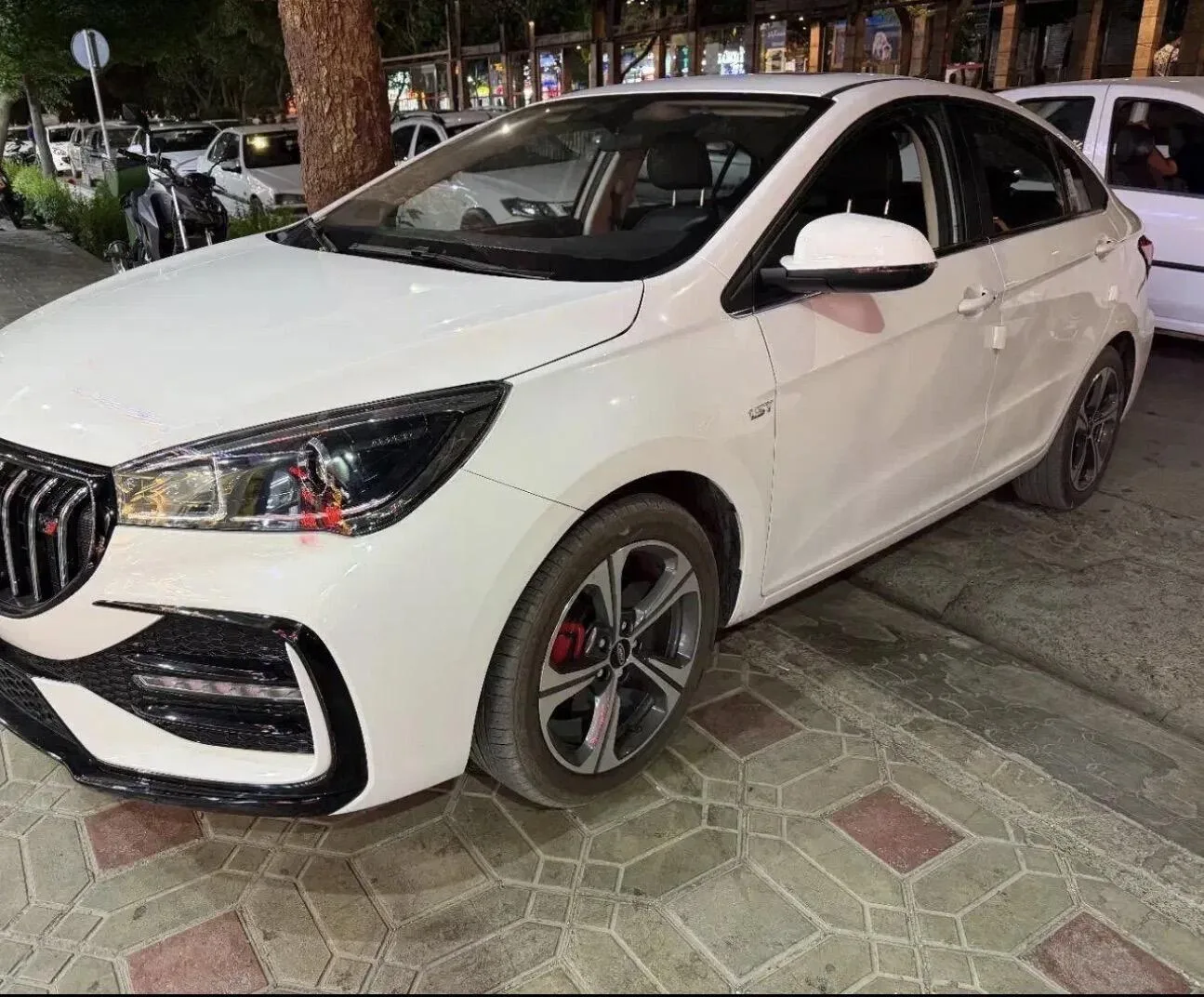 ام وی ام  آریزو 5ev