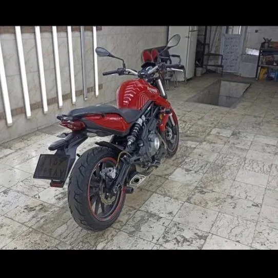 بنلی  TNT 300