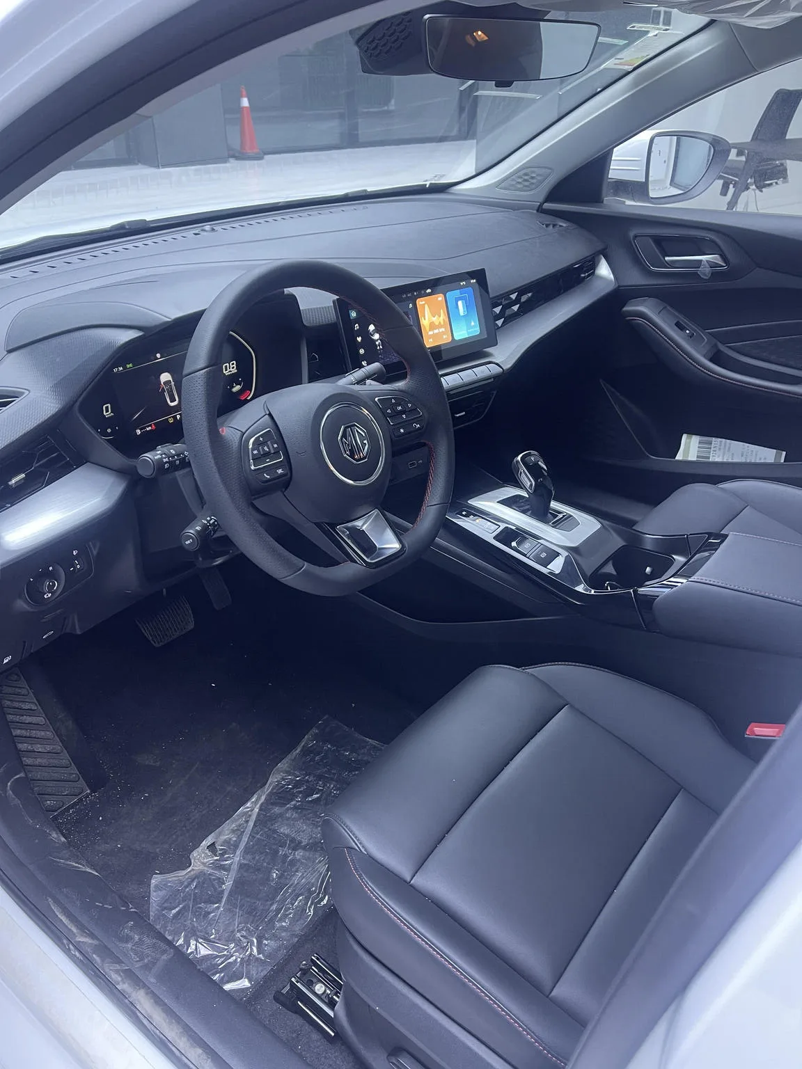 ام جی  GT 6