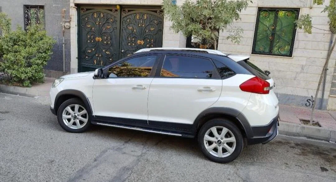 ام وی ام  X22 9