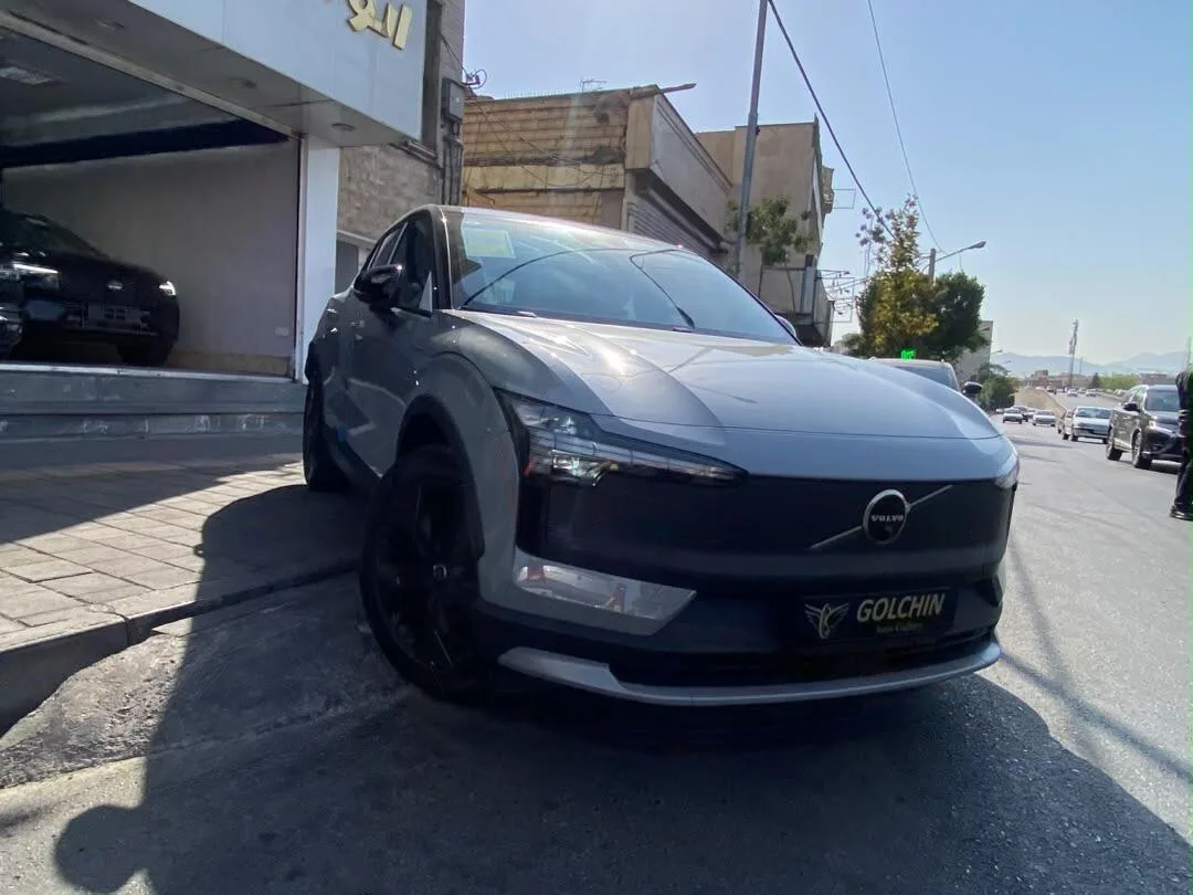 ولوو  EX30 10